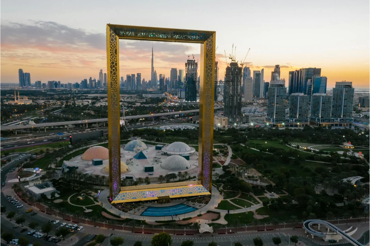 Visit the Dubai Frame